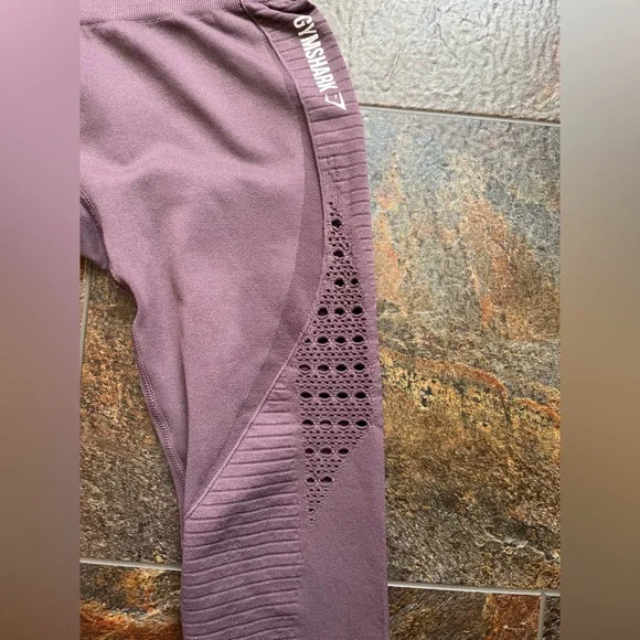 Women’s Gymshark purple seamless energy hi rise ribbed leggings. Size XS/Small - Picture 6 of 14